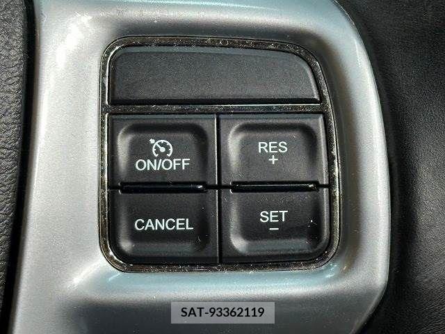 Chrysler 300 2015-02 377611-6