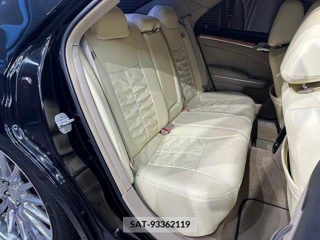 Chrysler 300 2015-02 377611-5