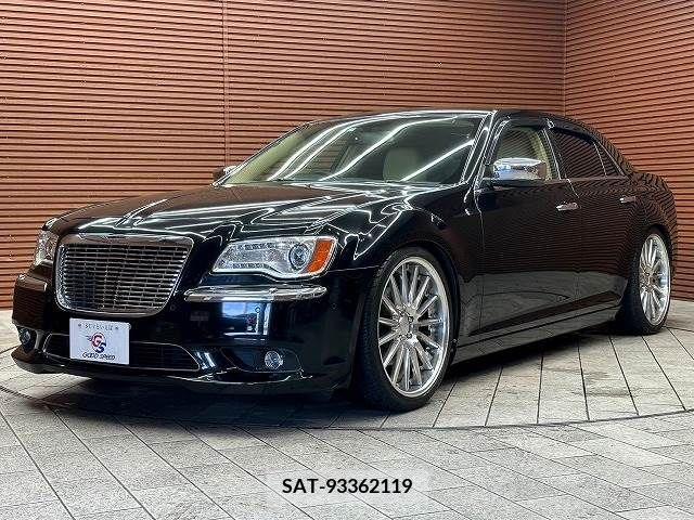 Chrysler 300 2015-02 377611-13