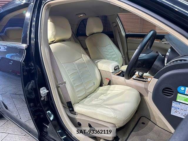 Chrysler 300 2015-02 377611-4