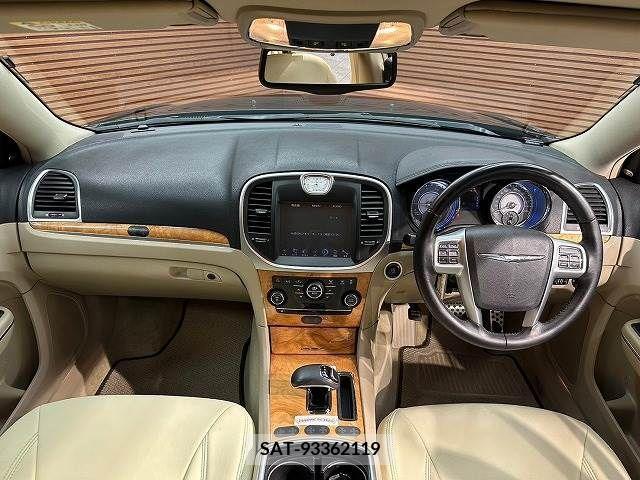 Chrysler 300 2015-02 377611-1