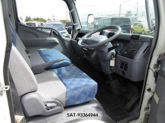 Mitsubishi CANTER 2006-12 202843-10