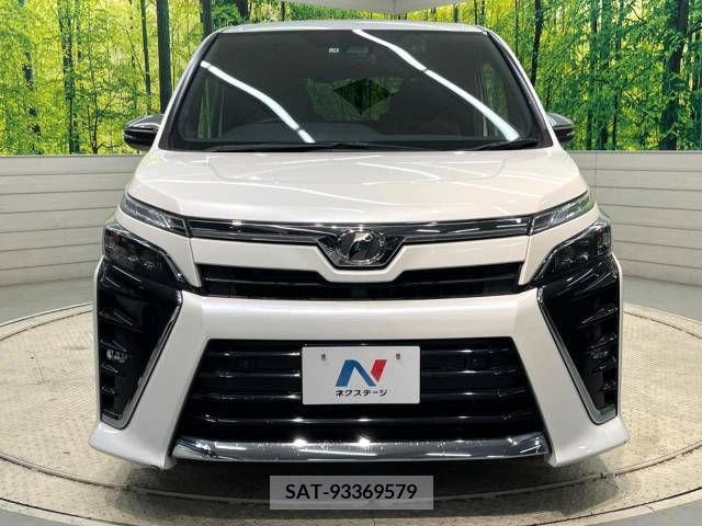 Toyota VOXY 2019-03 224929-15