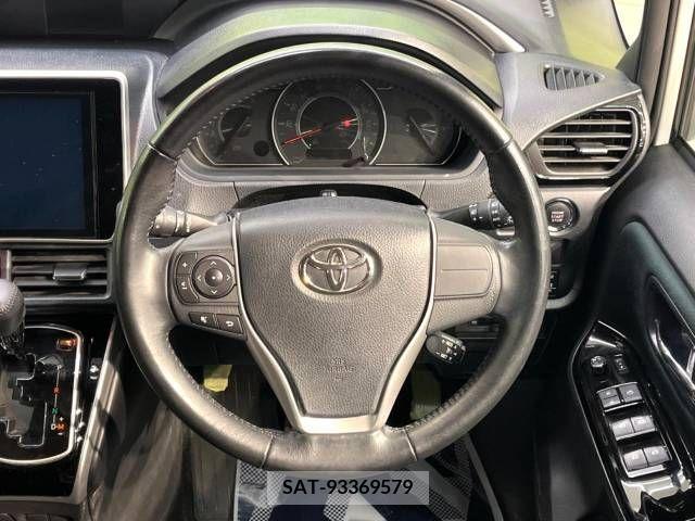 Toyota VOXY 2019-03 224929-12