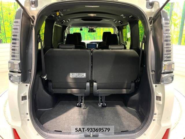 Toyota VOXY 2019-03 224929-11