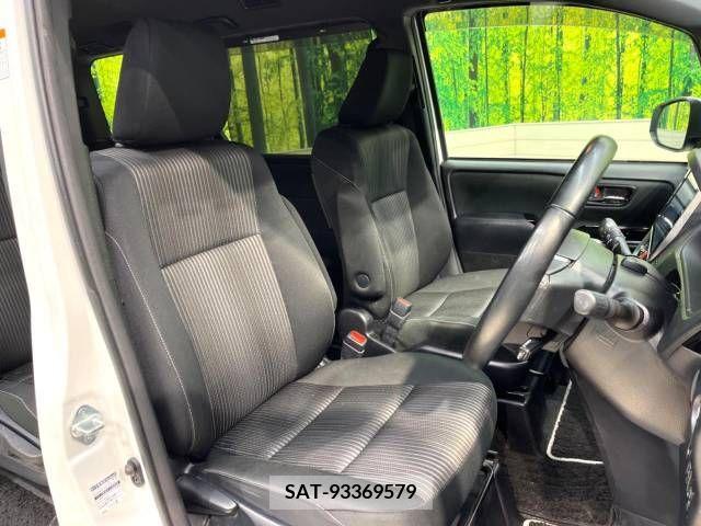 Toyota VOXY 2019-03 224929-8