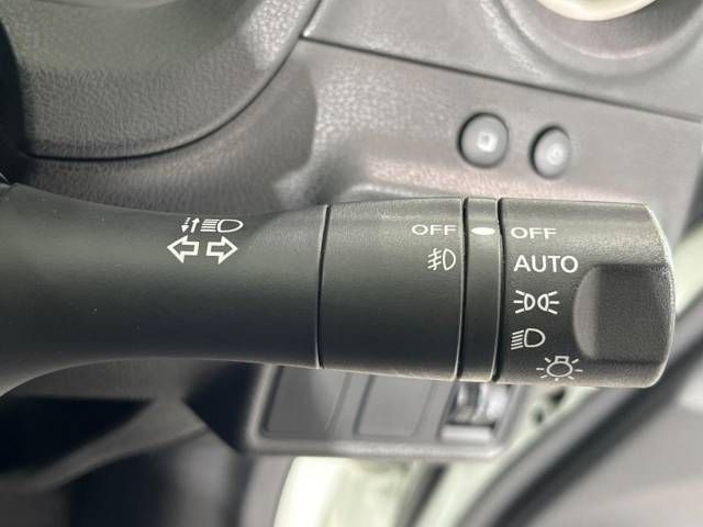 Nissan NOTE 2012-12 17929-5