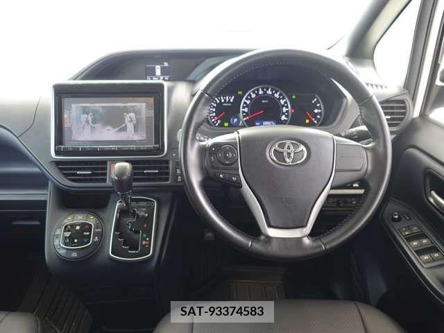 Toyota VOXY 2014-12 205391-16