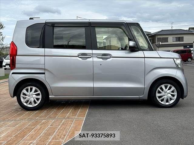 Honda N BOX 2021-06 326642-11