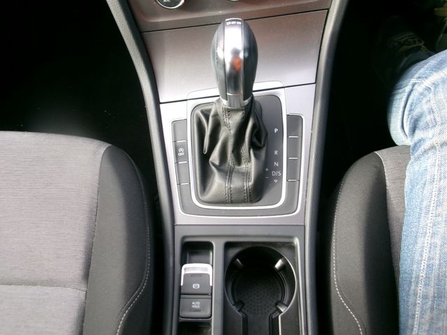 VolksWagen GOLF 2013-08 26960-24