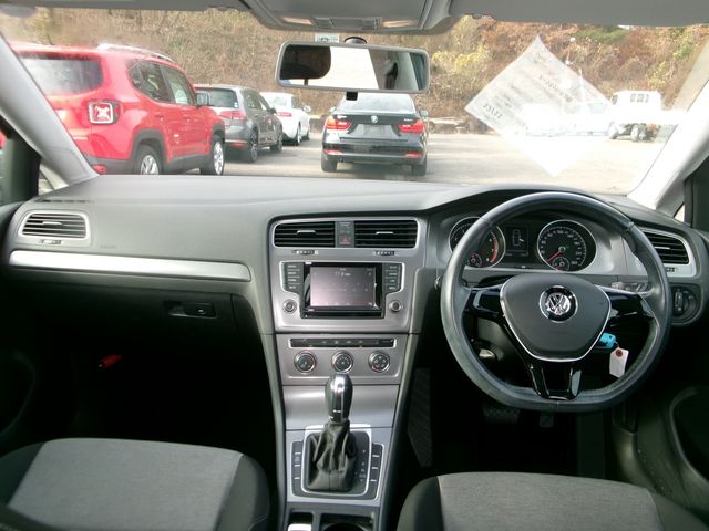VolksWagen GOLF 2013-08 26960-10
