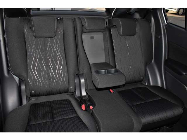 Mitsubishi ECLIPSE CROSS 2018-03 8946-12