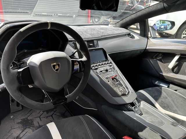 Lamborghini Aventador 2017-04 2531-1