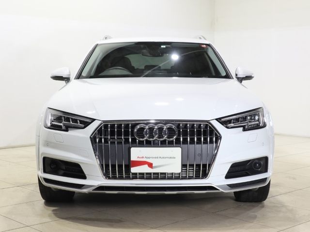 Audi A4 2019-12 29015-1