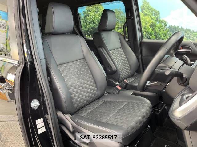 Toyota VOXY 2022-04 223459-7