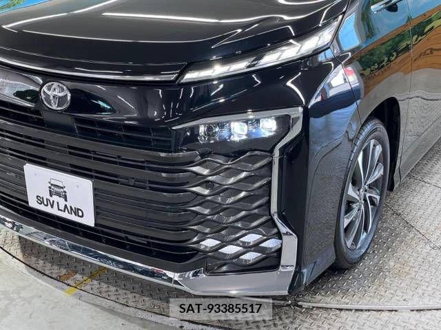 Toyota VOXY 2022-04 223459-12