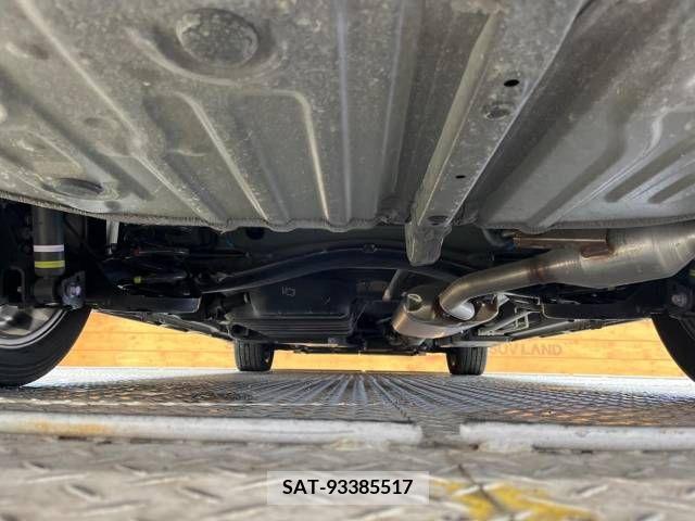 Toyota VOXY 2022-04 223459-19