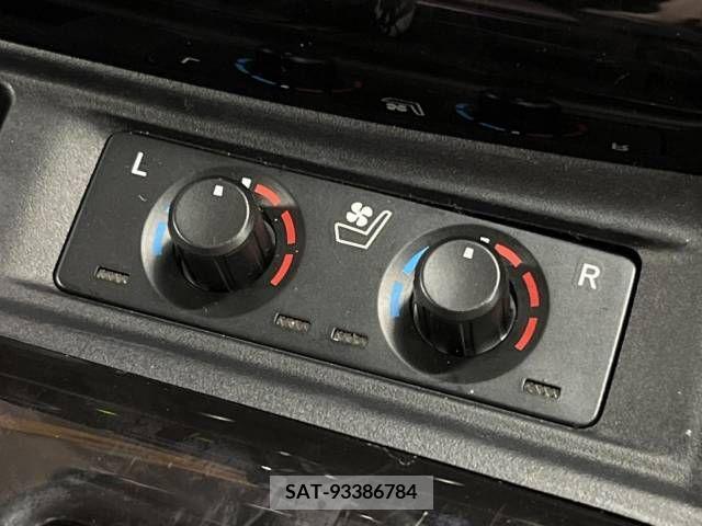 Toyota ALPHARD 2023-03 333443-8