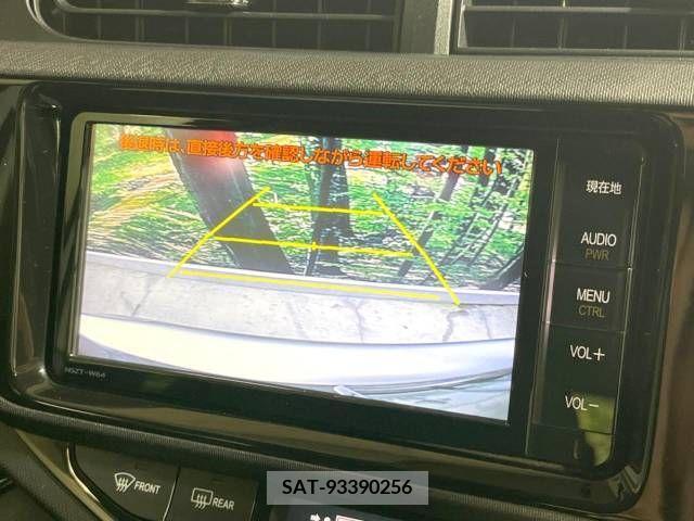 Toyota AQUA 2015-03 351739-3