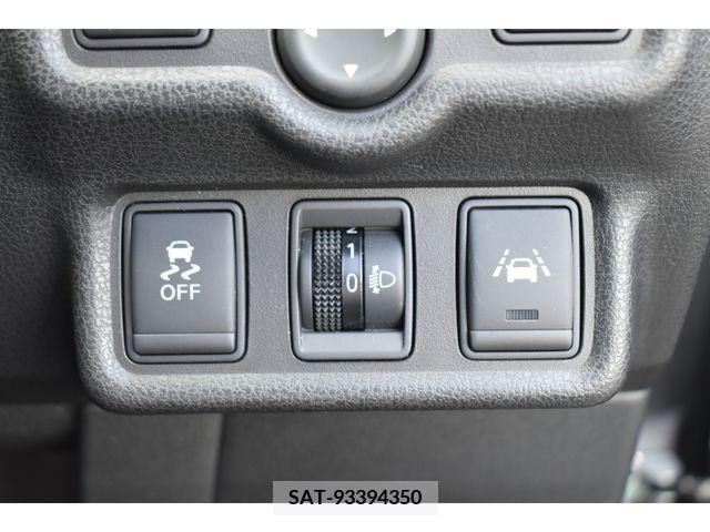 Nissan NOTE 2014-12 375505-6