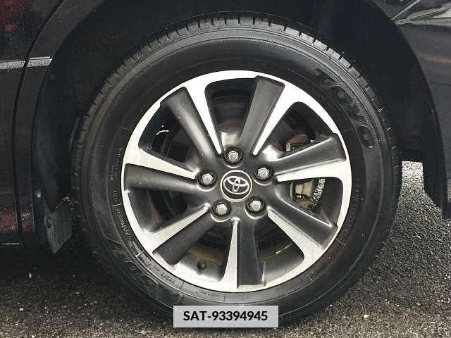 Toyota VOXY 2017-10 346390-3