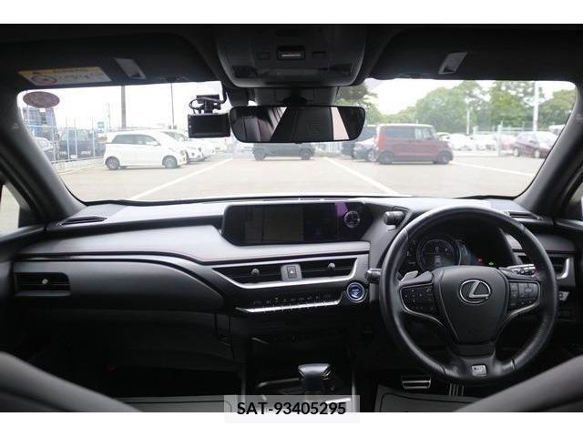 Lexus UX 2019-05 275901-14