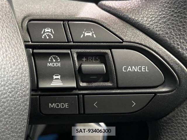 Toyota NOAH 2023-04 205850-3