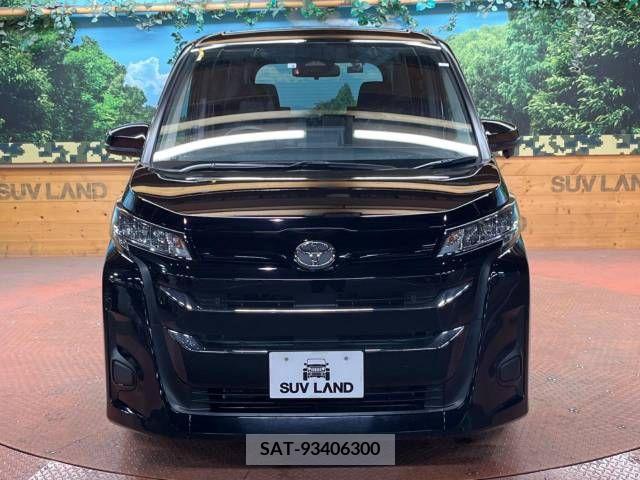 Toyota NOAH 2023-04 205850-15