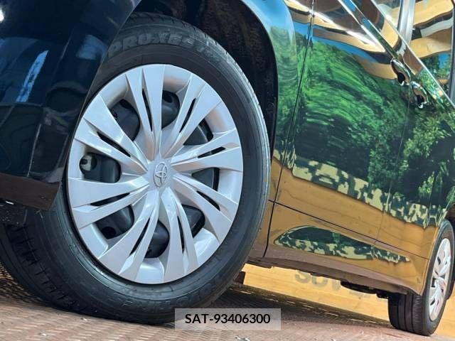 Toyota NOAH 2023-04 205850-14