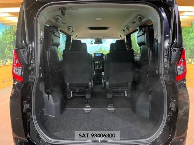 Toyota NOAH 2023-04 205850-12