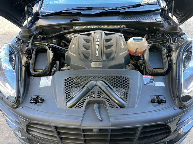 Porsche MACAN 2018-10 1670-19