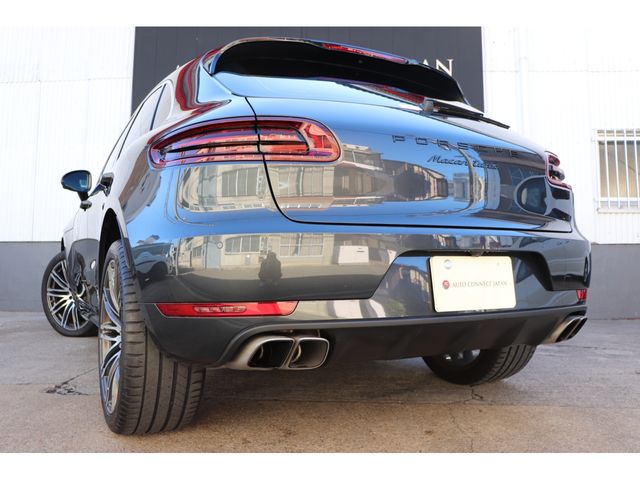 Porsche MACAN 2018-10 1670-6