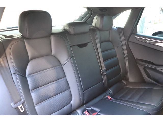Porsche MACAN 2018-10 1670-16