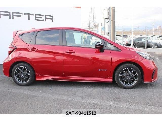 Nissan NOTE 2017-03 372498-6