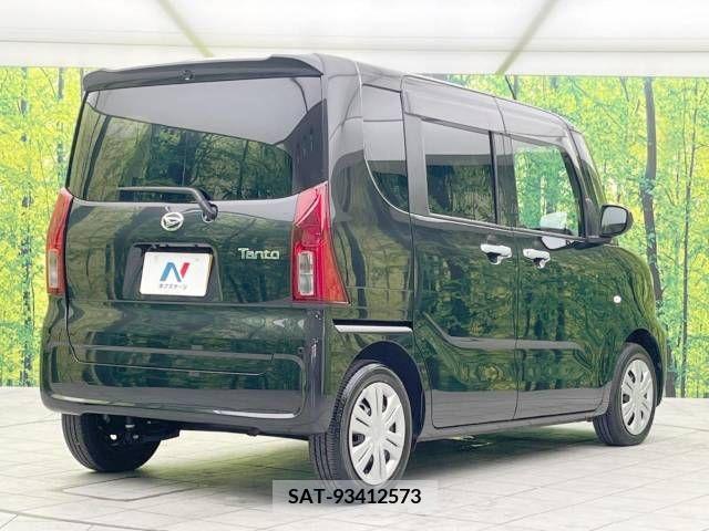 Daihatsu TANTO 2022-11 369260-17