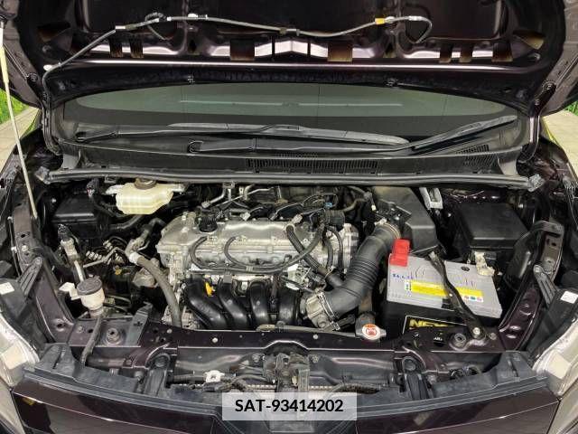 Toyota VOXY 2017-11 348005-18