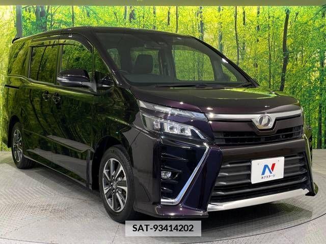 Toyota VOXY 2017-11 348005-17