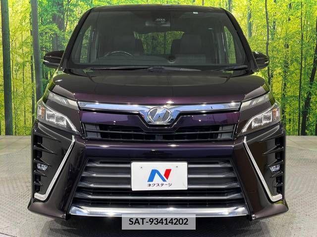Toyota VOXY 2017-11 348005-15