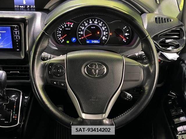 Toyota VOXY 2017-11 348005-12