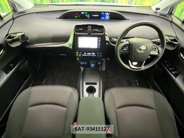 Toyota PRIUS 2020-02 209707-1
