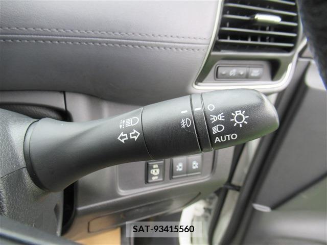 Nissan SERENA 2019-09 377059-24