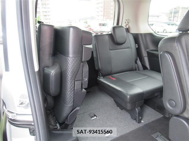 Nissan SERENA 2019-09 377059-7