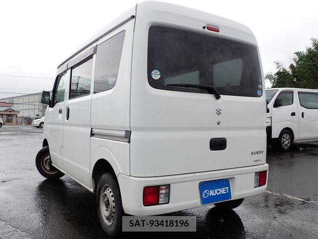 Suzuki EVERY 2017-06 383440-2