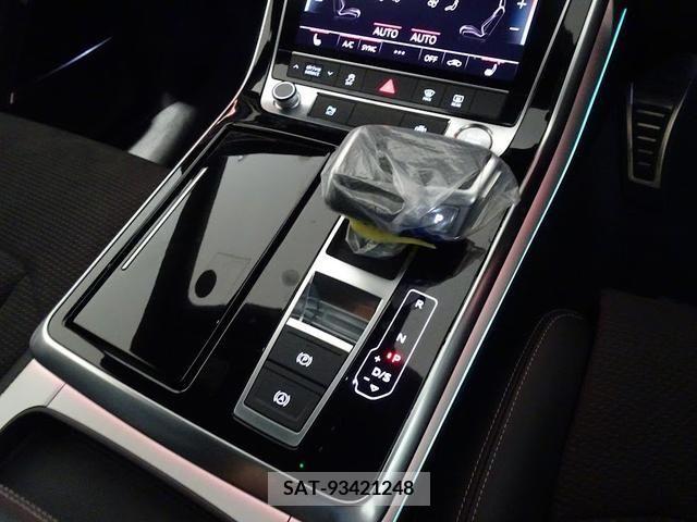 Audi Q8 2019-11 356617-13