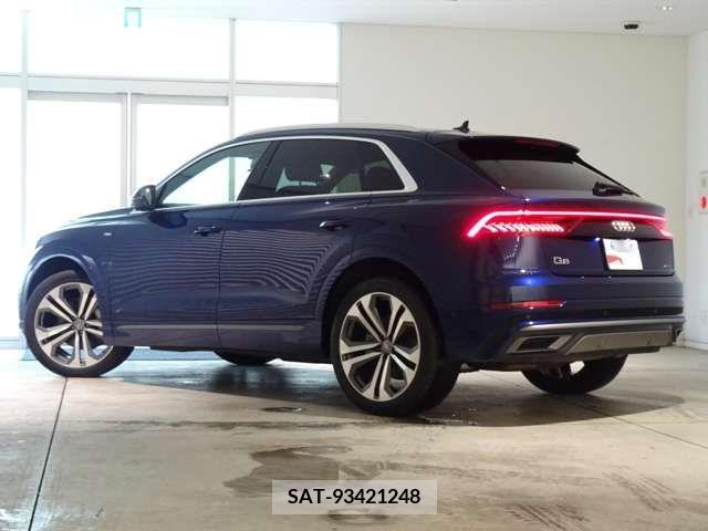 Audi Q8 2019-11 356617-5