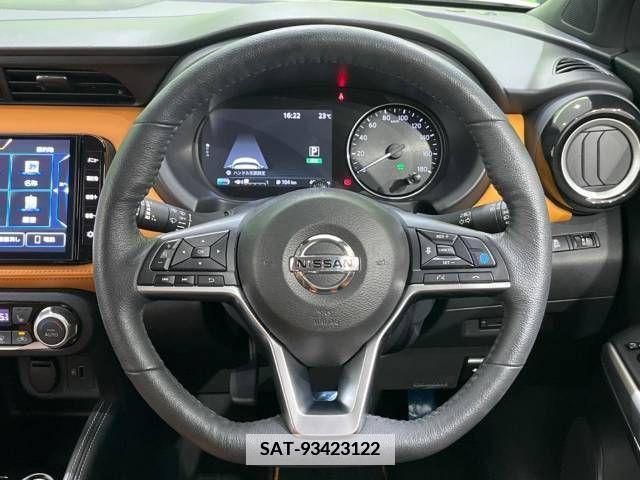 Nissan KICKS 2020-06 347985-11