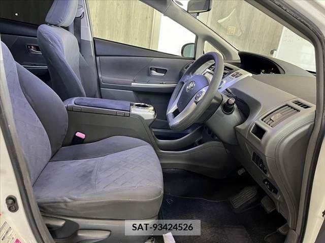 Toyota PRIUS ALPHA 2013-02 322218-13