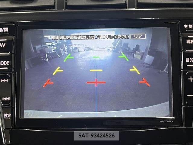 Toyota PRIUS ALPHA 2013-02 322218-3