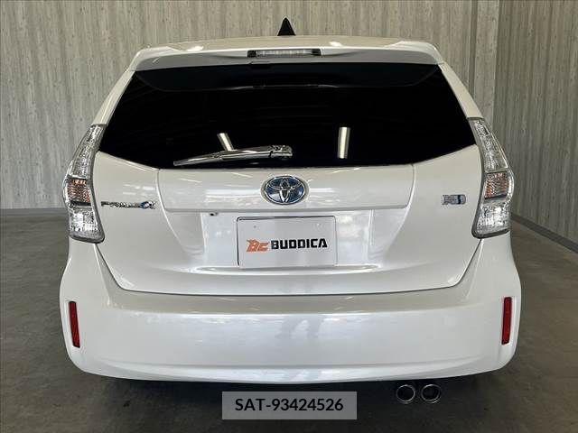 Toyota PRIUS ALPHA 2013-02 322218-12