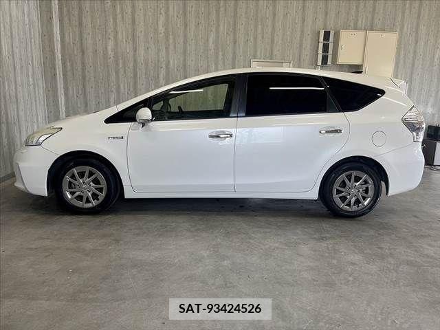 Toyota PRIUS ALPHA 2013-02 322218-10